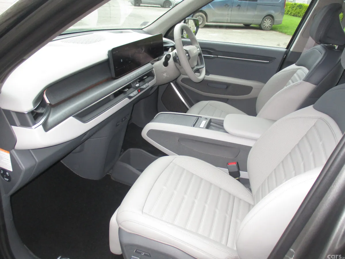 Kia EV9 MPV, Electric, 2026, Grey