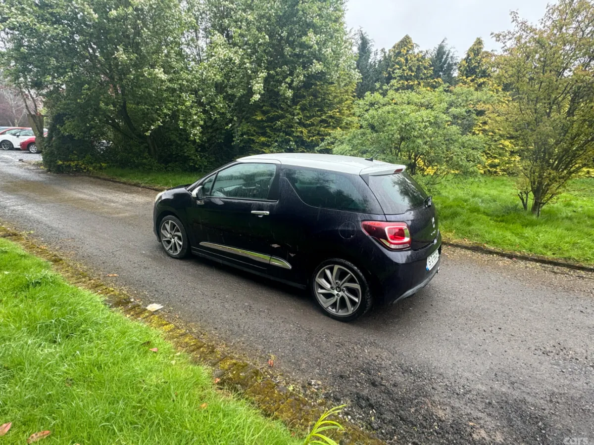 Citroen DS 3 Hatchback, Petrol, 2015, Navy