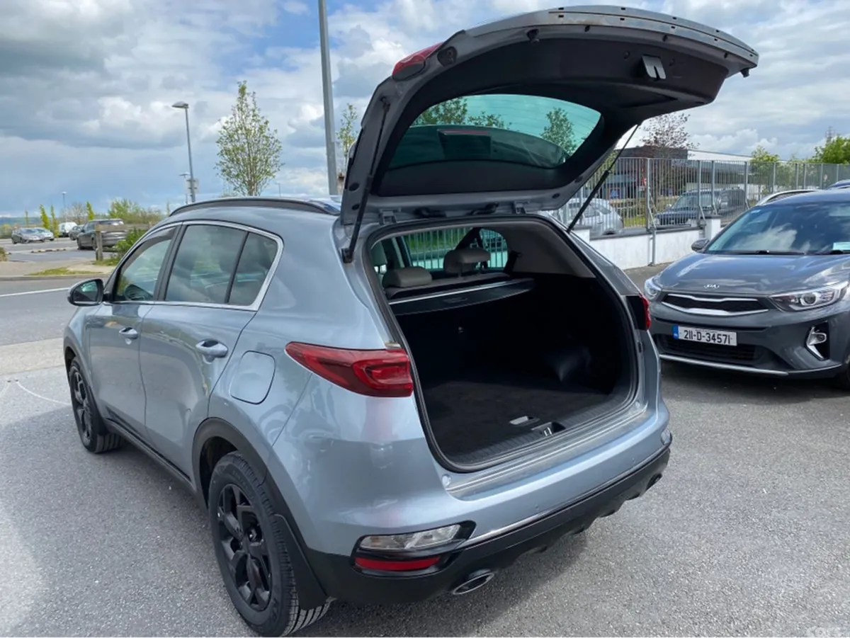 Kia Sportage MPV, Diesel, 2021, Grey