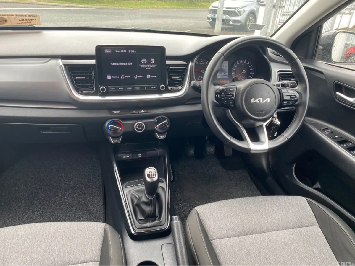Kia Stonic Estate, Petrol, 2022, Grey