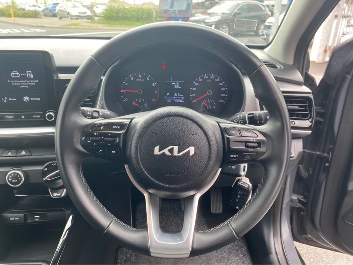 Kia Stonic Estate, Petrol, 2022, Grey