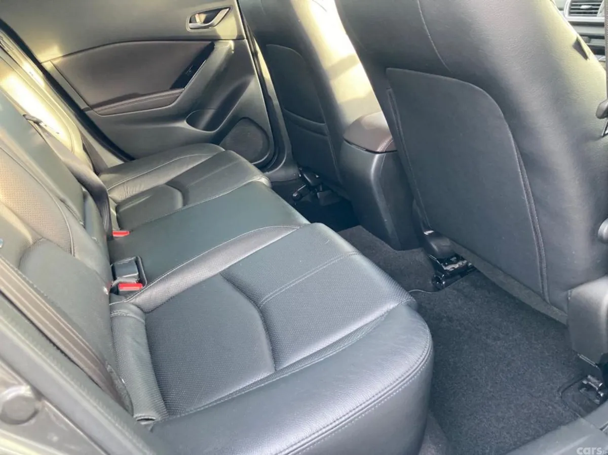 Mazda Mazda3 Hatchback, Diesel, 2018, Grey