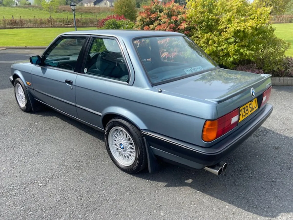BMW 3-Series Saloon, Petrol, 1988, Blue