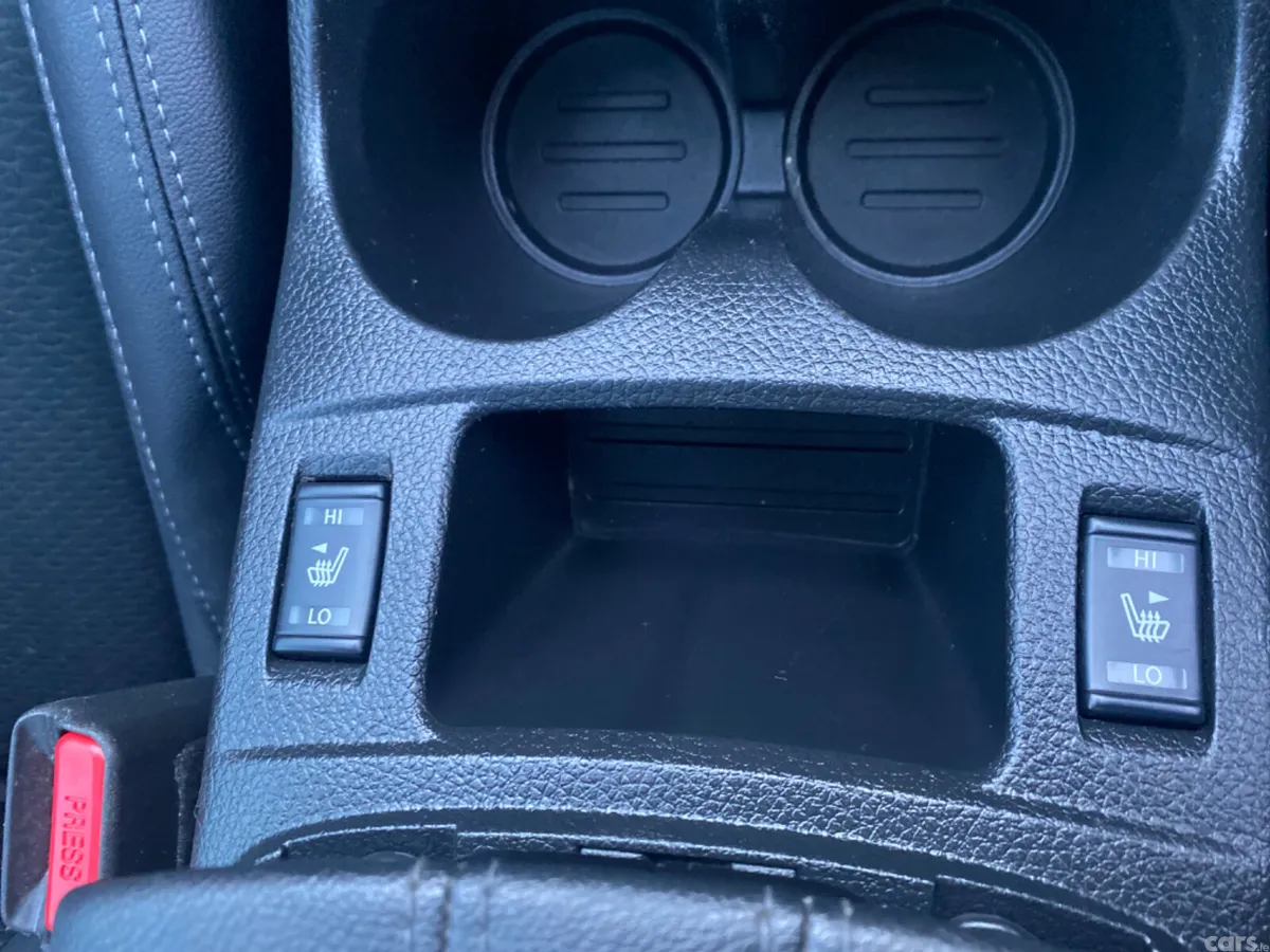 Nissan Qashqai SUV, Diesel, 2019, Red