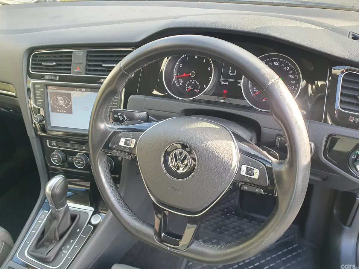 Volkswagen Golf Hatchback, Petrol, 2015, Blue
