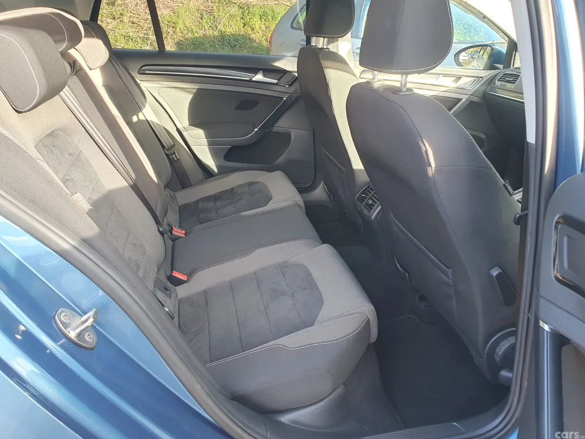 Volkswagen Golf Hatchback, Petrol, 2015, Blue
