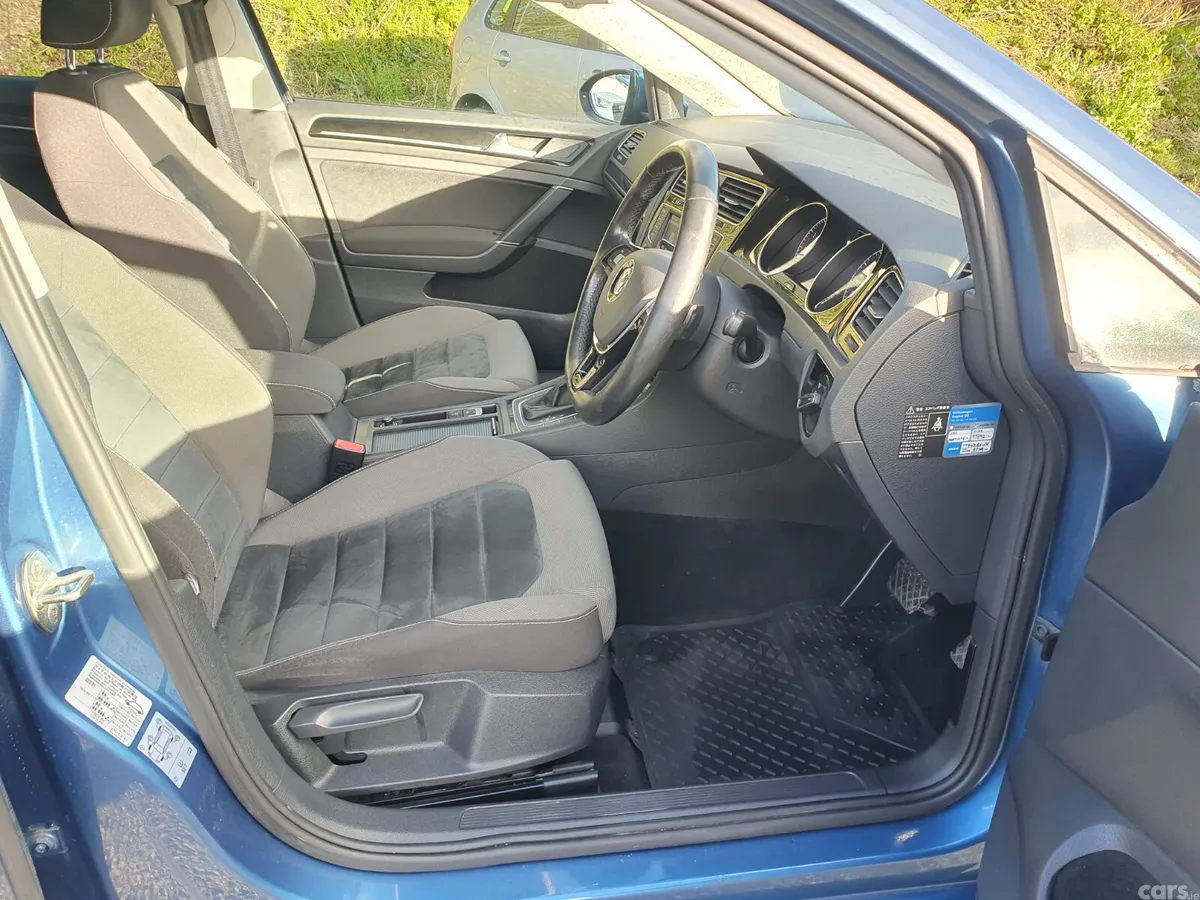 Volkswagen Golf Hatchback, Petrol, 2015, Blue