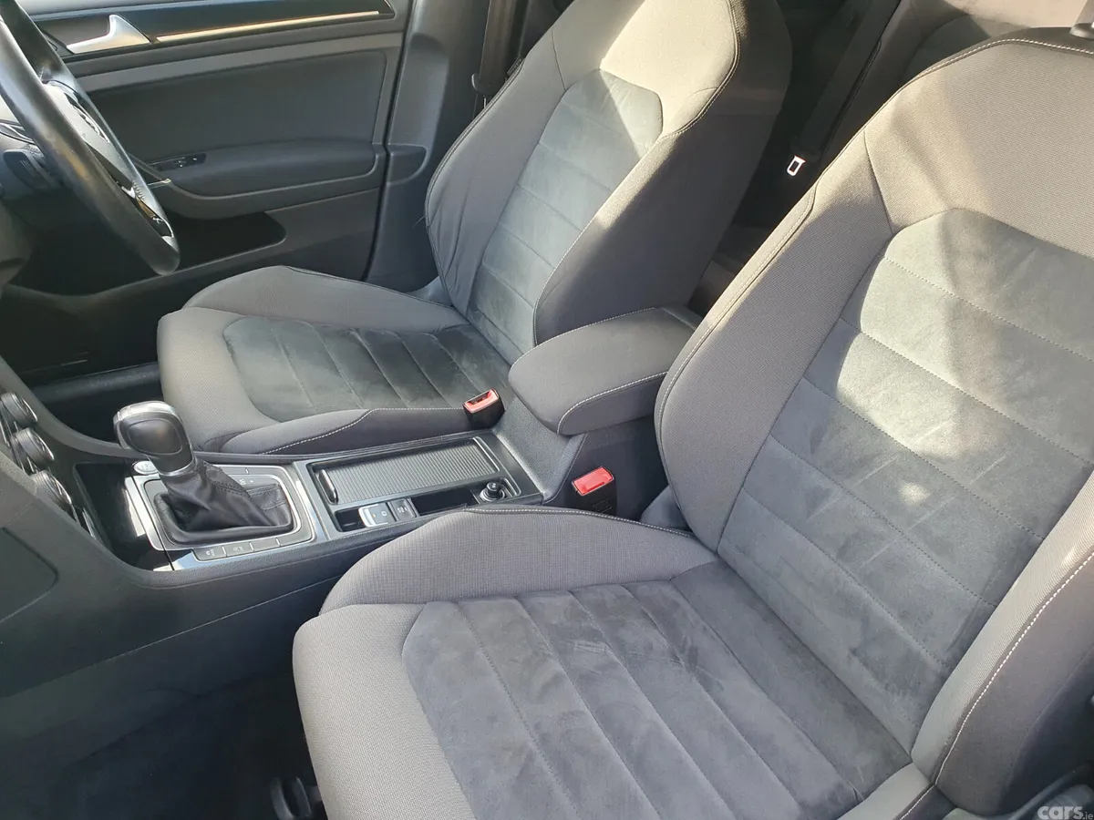 Volkswagen Golf Hatchback, Petrol, 2015, Blue