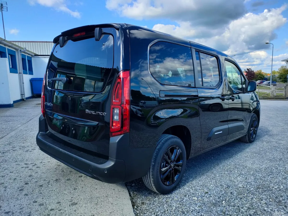 Citroen Berlingo MPV, Diesel, 2027, Black