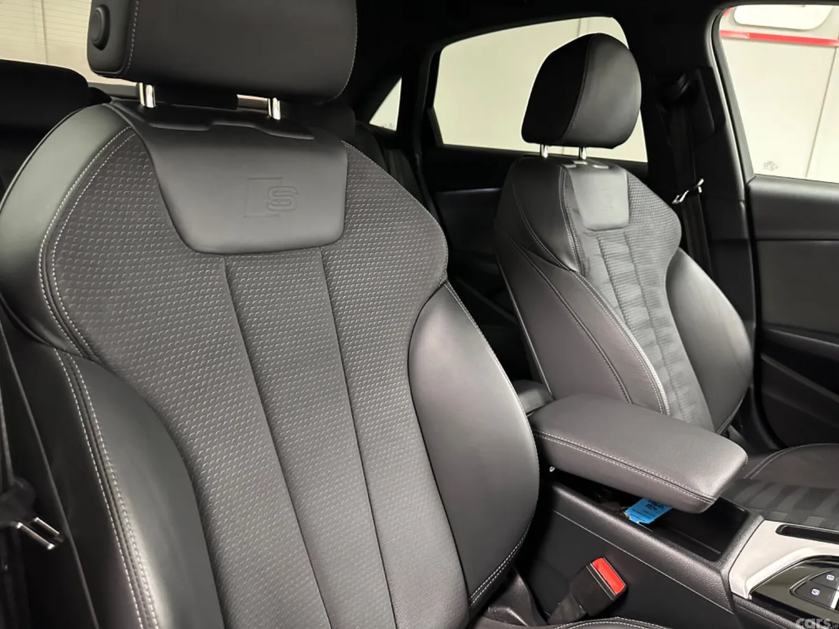 Audi A4 Saloon, Diesel, 2022, Grey