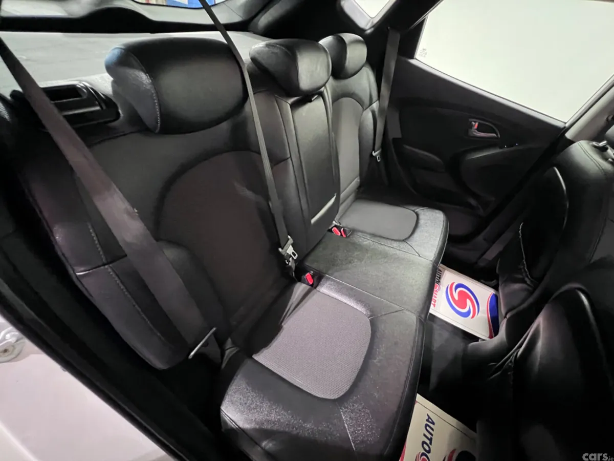 Hyundai ix35 SUV, Diesel, 2014, White