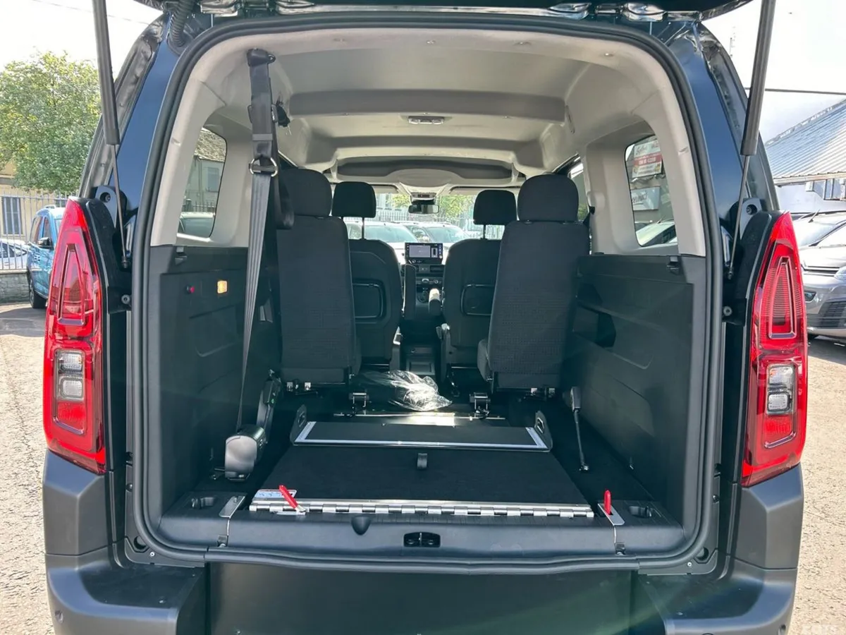 Citroen Berlingo Multispace Wheelchair Accessible, Diesel, 2025, Blue