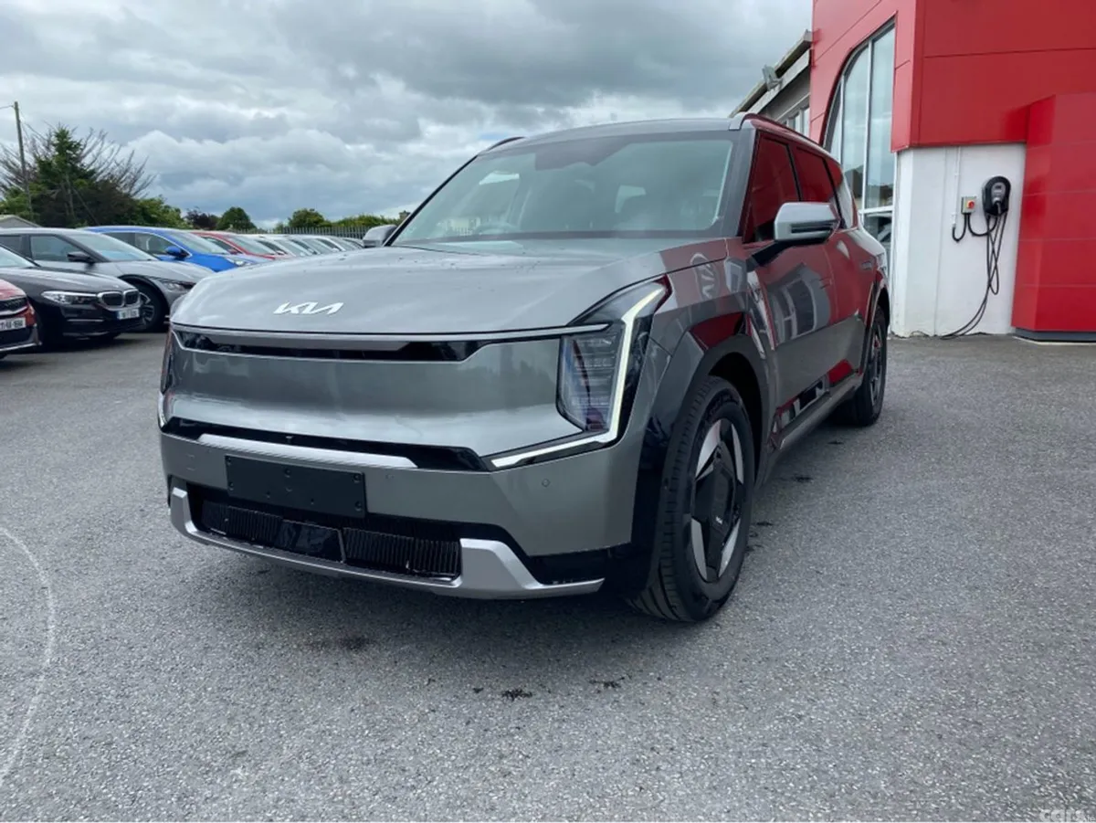 Kia EV9 SUV, Electric, 2024, Grey