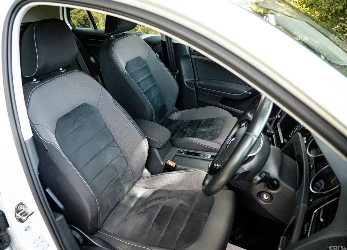 Volkswagen Golf Hatchback, Petrol, 2013, White