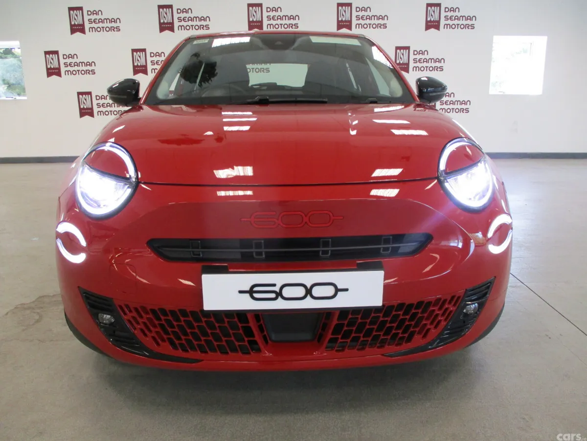 Fiat 600 SUV, Electric, 2026, Red