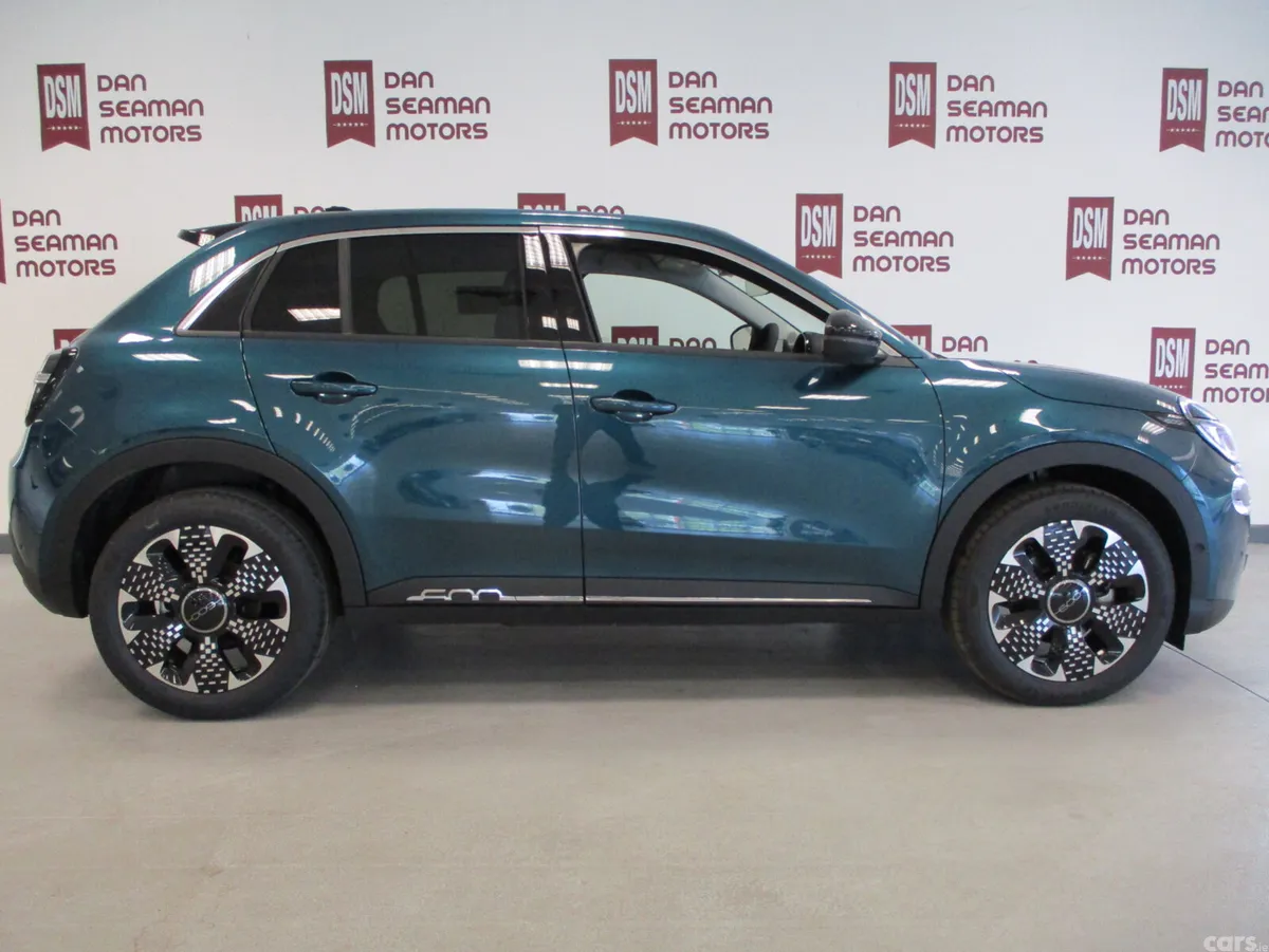 Fiat 600 SUV, Electric, 2026, Green