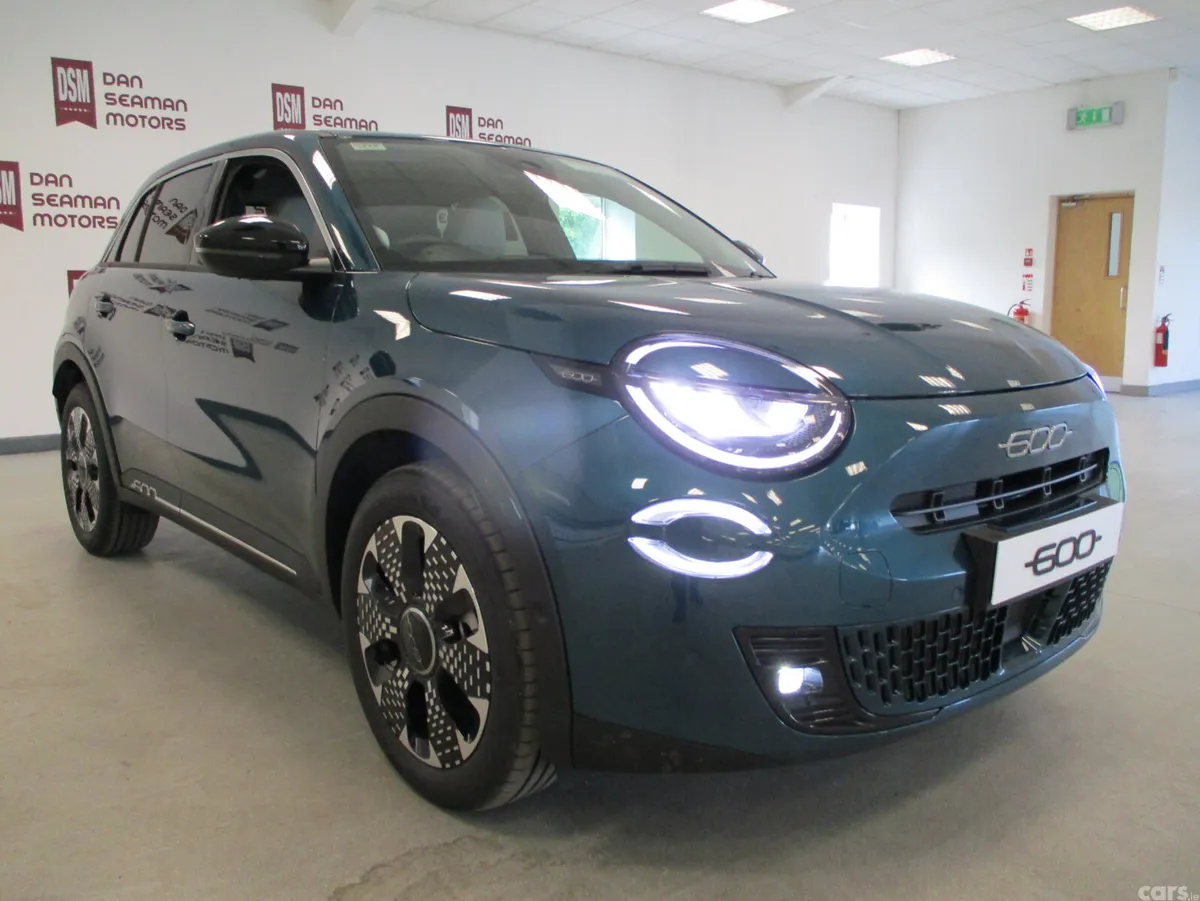 Fiat 600 SUV, Electric, 2026, Green