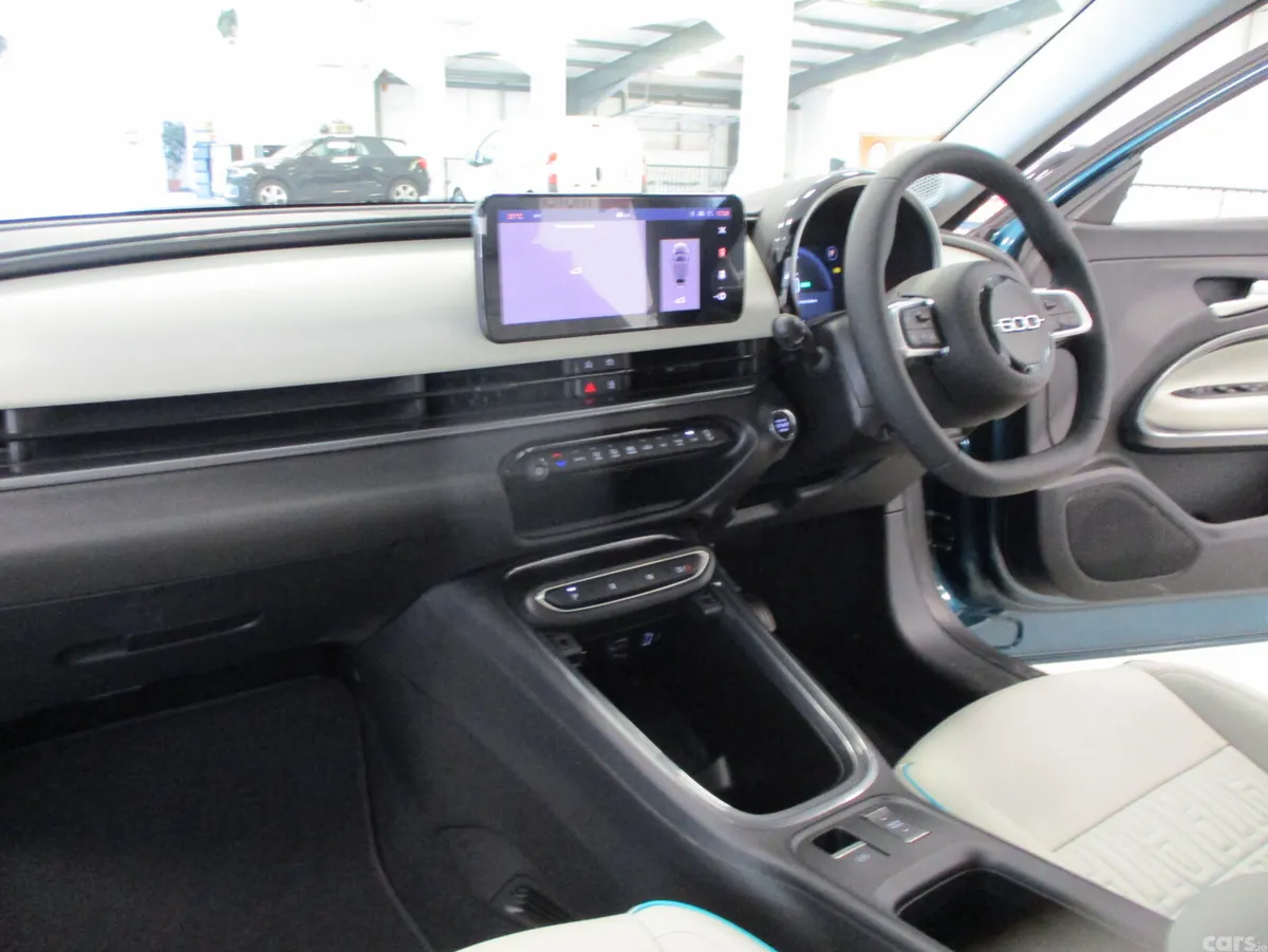 Fiat 600 SUV, Electric, 2026, Green