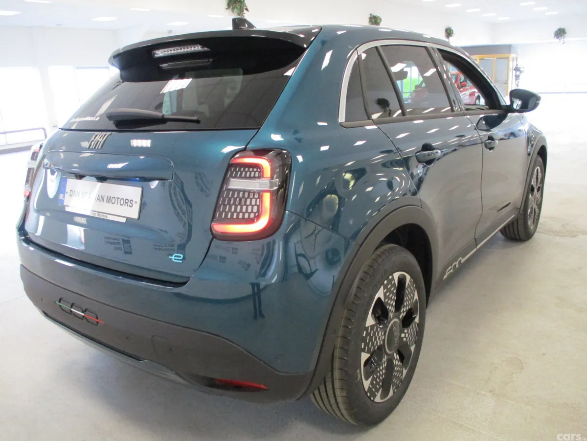 Fiat 600 SUV, Electric, 2026, Green