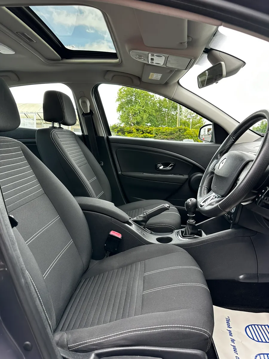 Renault Fluence Saloon, Diesel, 2016, Brown