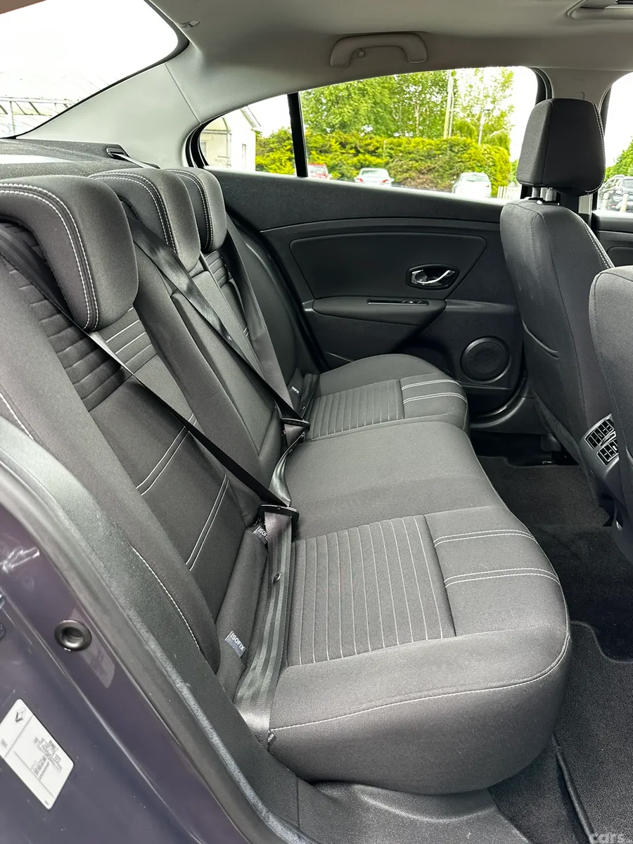 Renault Fluence Saloon, Diesel, 2016, Brown