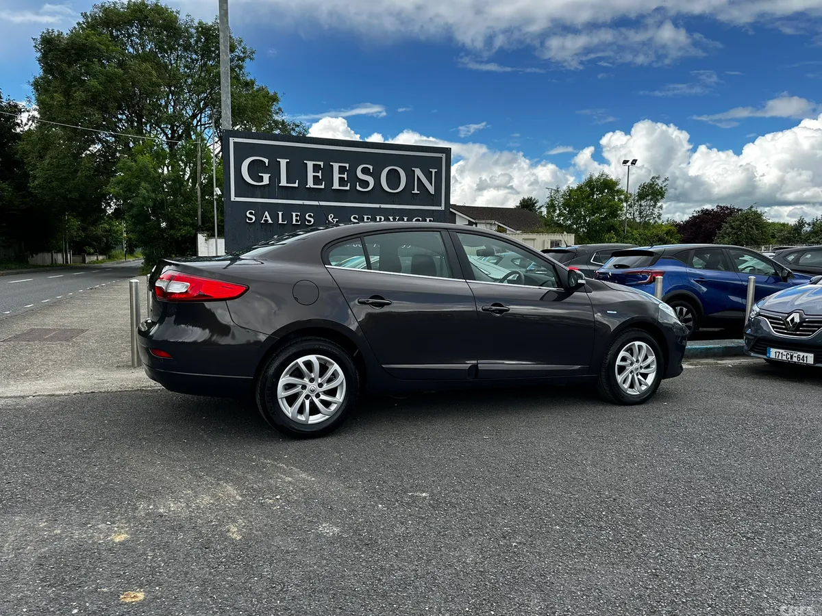 Renault Fluence Saloon, Diesel, 2016, Brown