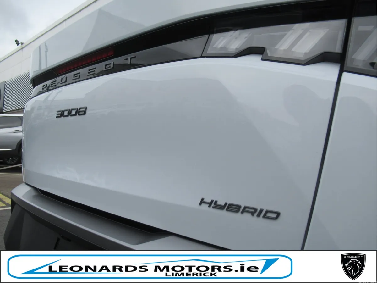 Peugeot 3008 SUV, Petrol Hybrid, 2026, White