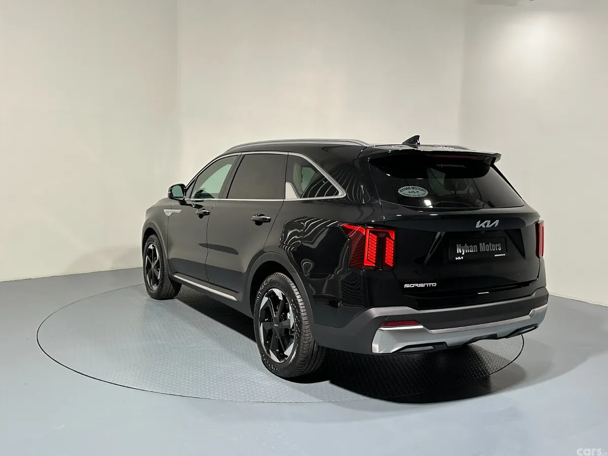 Kia Sorento SUV, Petrol Plug-in Hybrid, 2026, Black