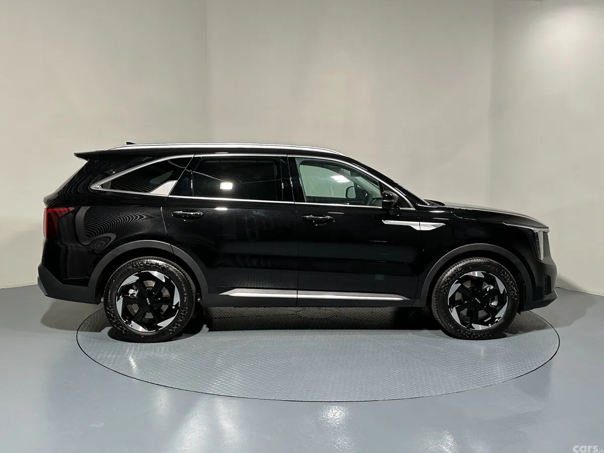 Kia Sorento SUV, Petrol Plug-in Hybrid, 2026, Black