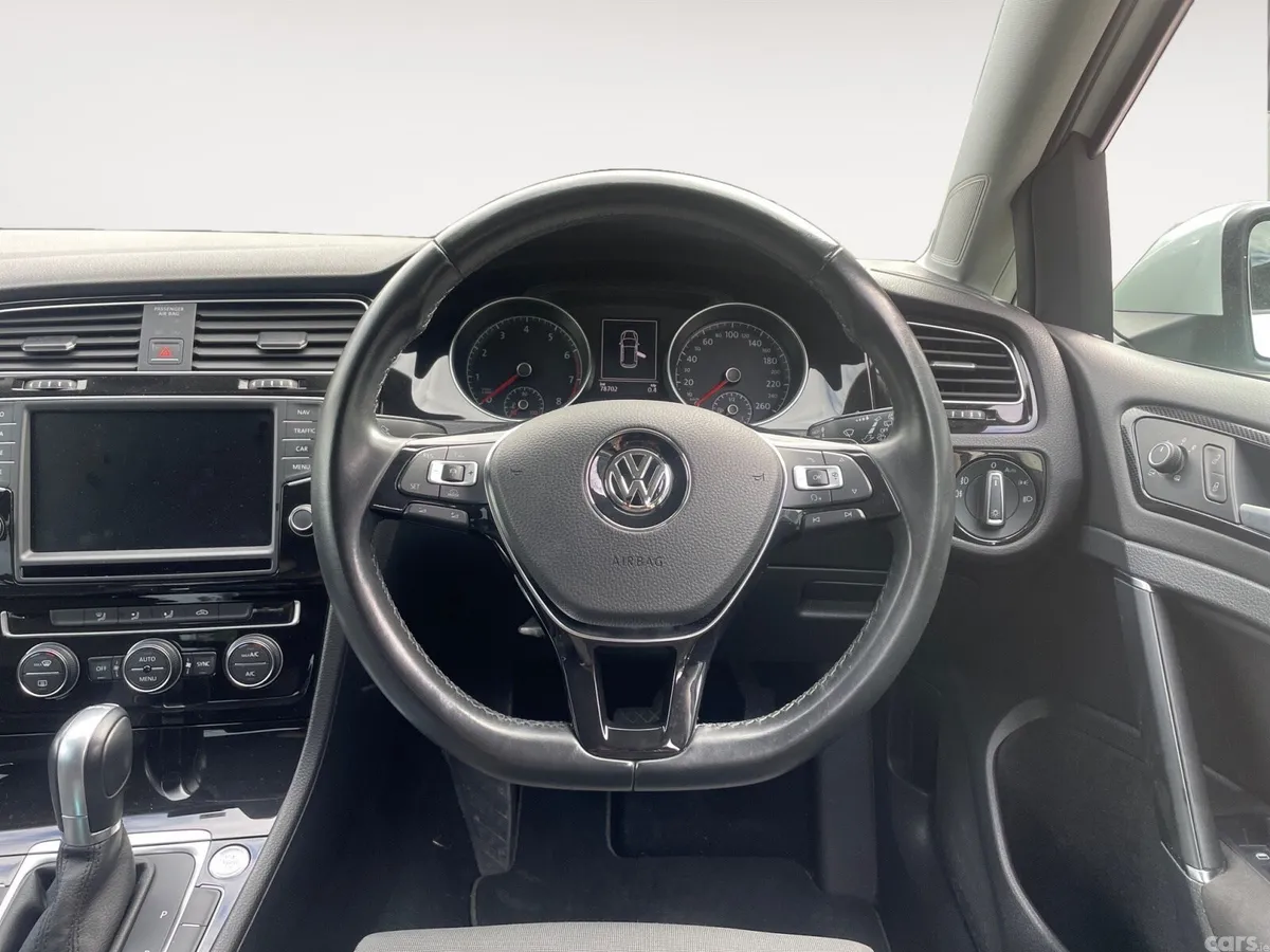 Volkswagen Golf Hatchback, Petrol, 2015, White