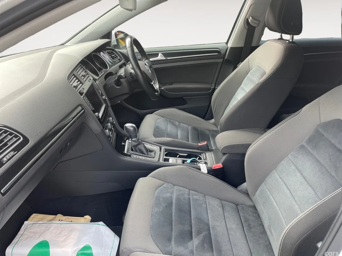 Volkswagen Golf Hatchback, Petrol, 2015, White