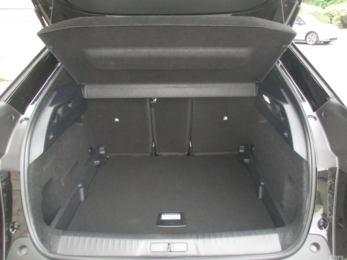 Peugeot 3008 SUV, Electric, 2026, Black