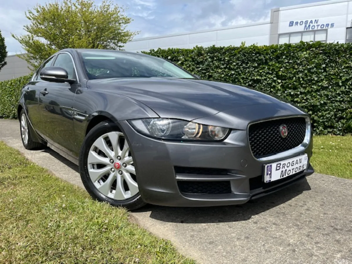Jaguar XE Saloon, Diesel, 2016, Grey