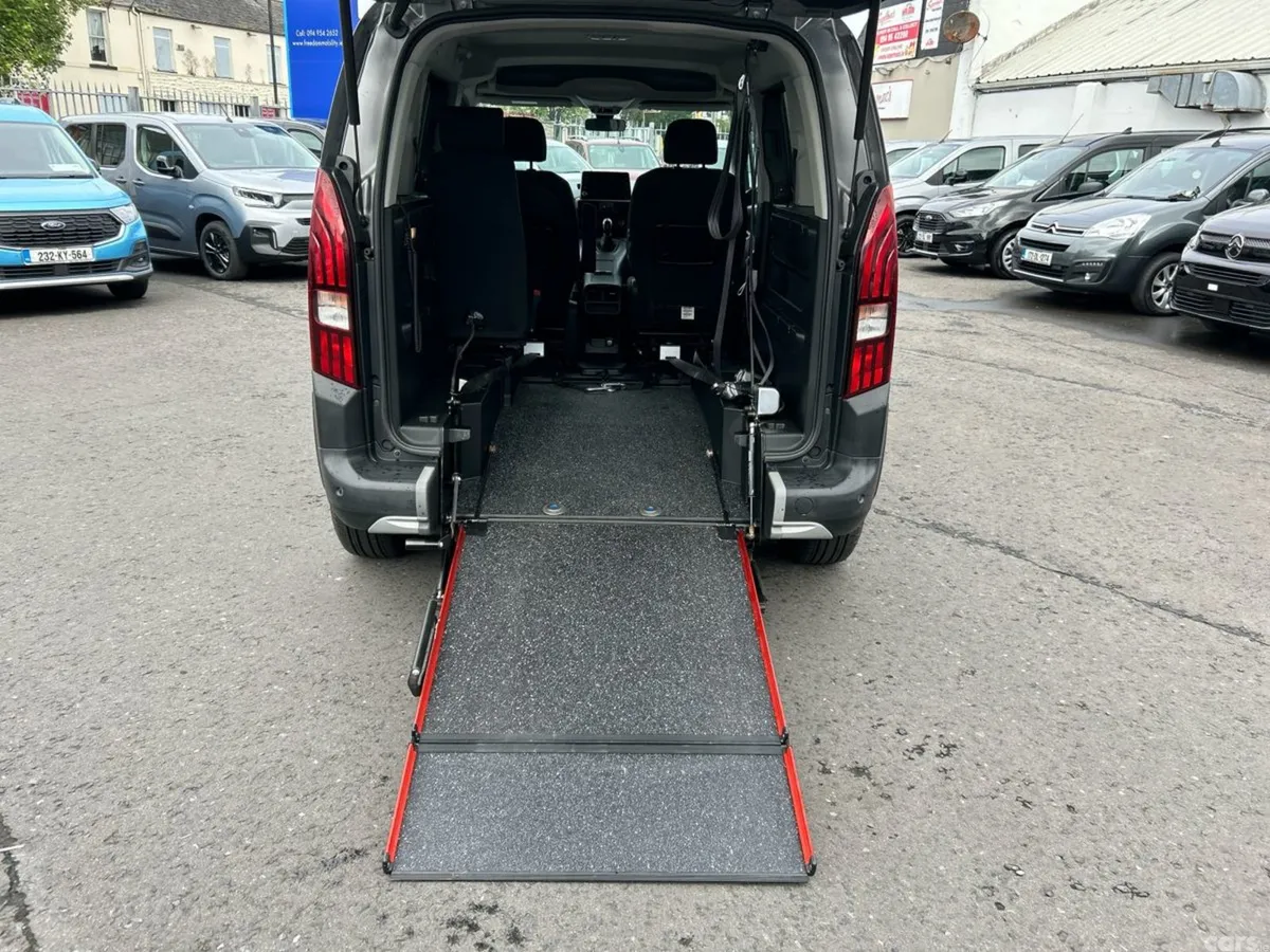 Peugeot Rifter MPV, Diesel, 2020, Grey
