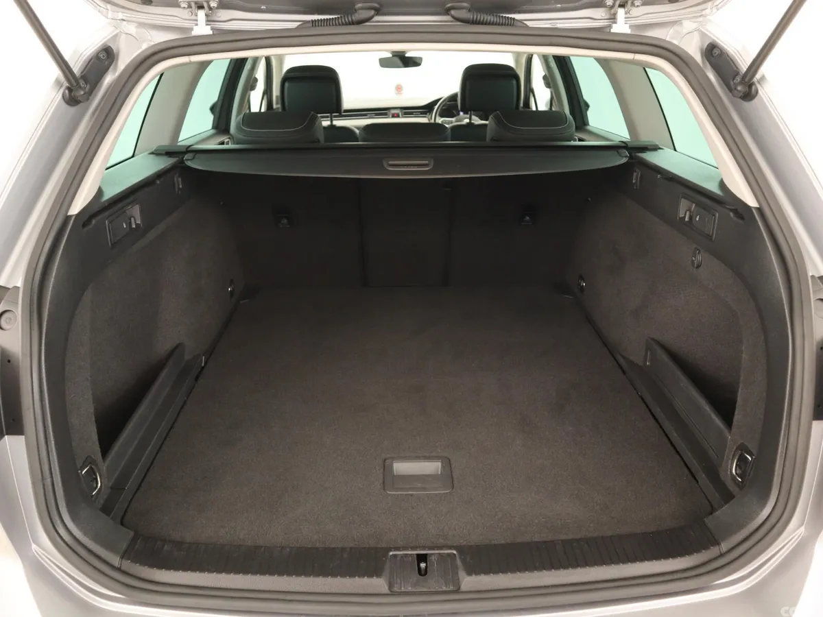 Volkswagen Passat Estate, Diesel, 2020, Silver