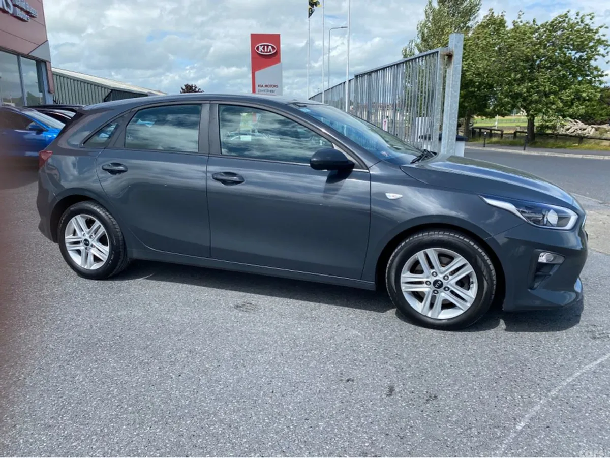 Kia Ceed Hatchback, Diesel, 2020, Grey