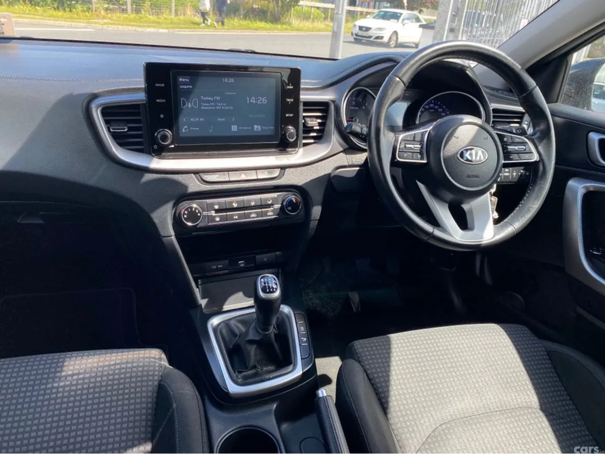 Kia Ceed Hatchback, Diesel, 2020, Grey