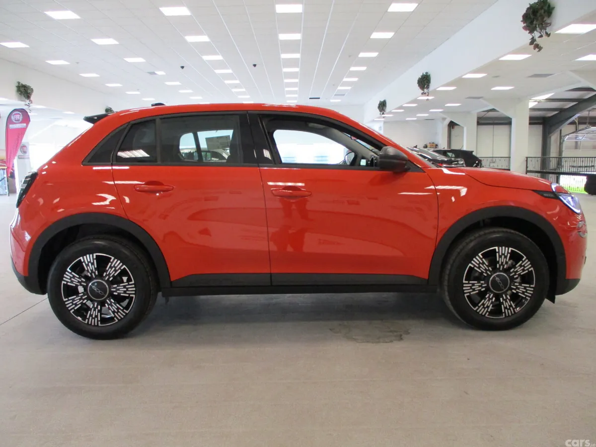 Fiat 600 SUV, Petrol Hybrid, 2026, Orange
