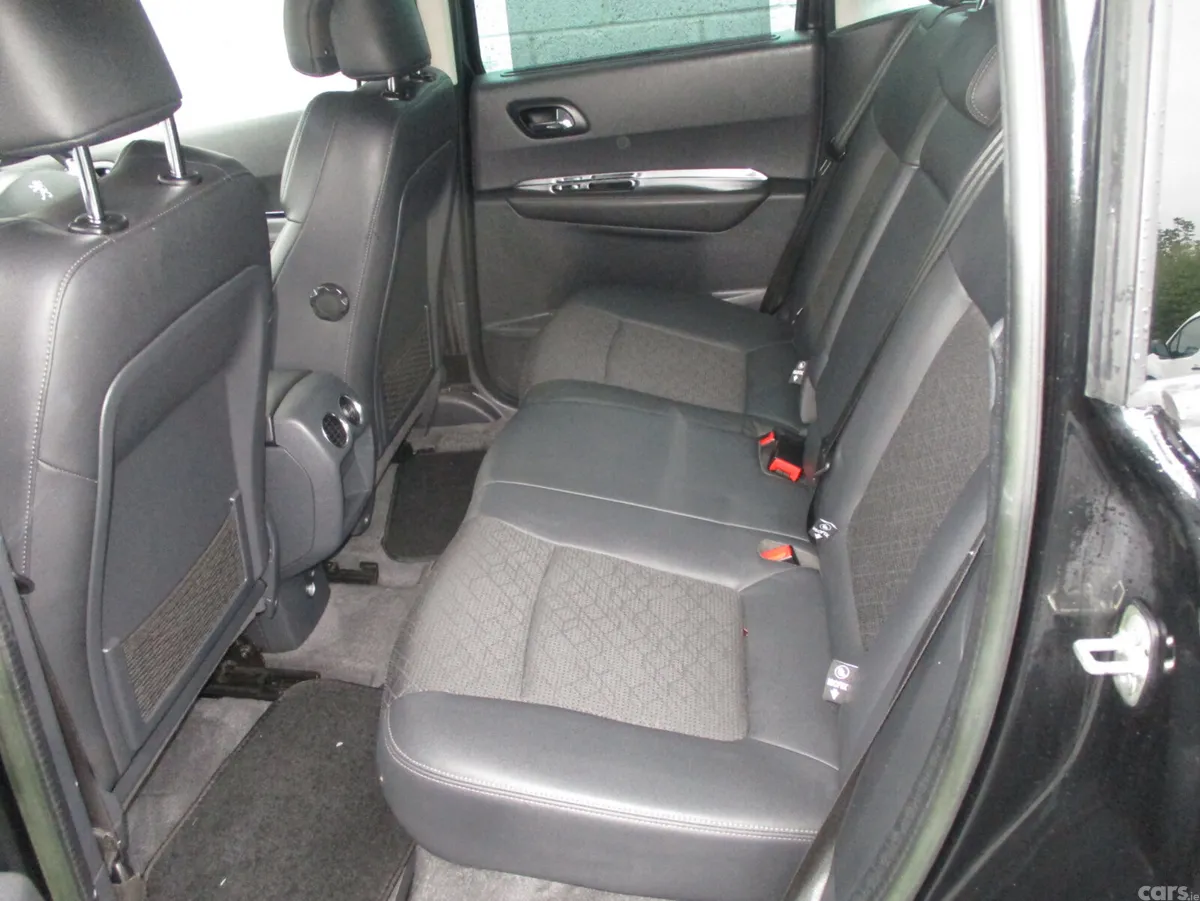 Peugeot 3008 SUV, Diesel, 2014, Black