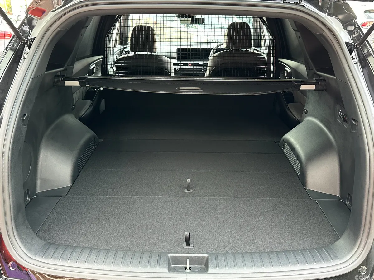 Kia Sorento Van, Diesel, 2026, Black