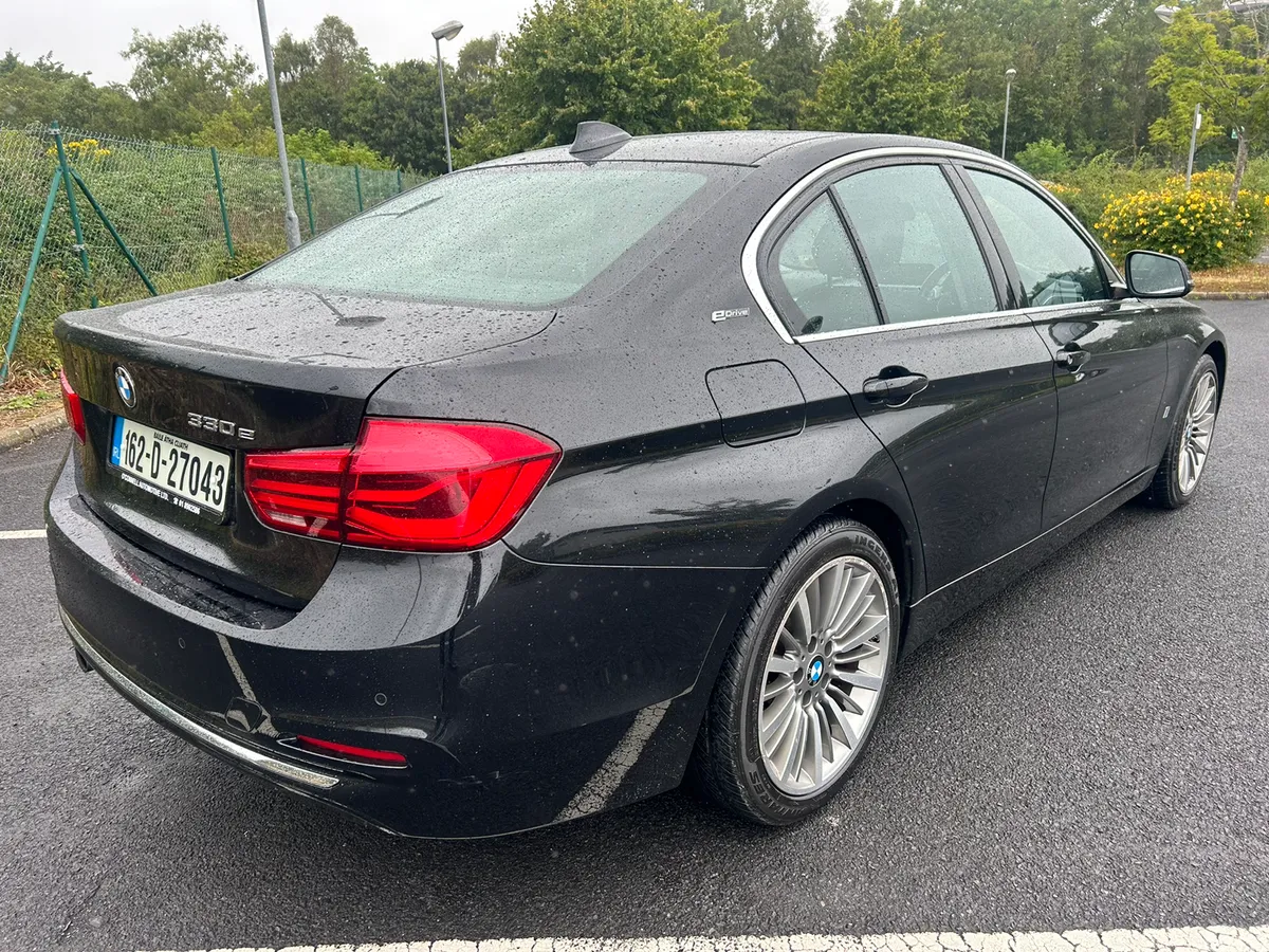 BMW 3-Series Saloon, Petrol Plug-in Hybrid, 2016, Black