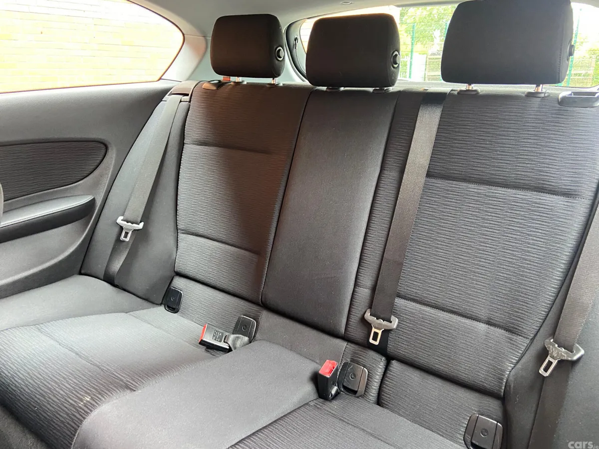 BMW 1-Series Hatchback, Petrol, 2008, Black