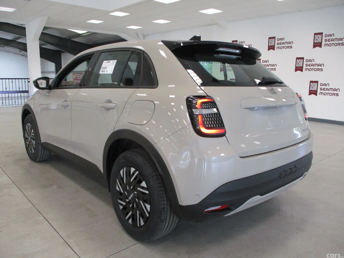 Fiat 600 SUV, Petrol Hybrid, 2026, Beige