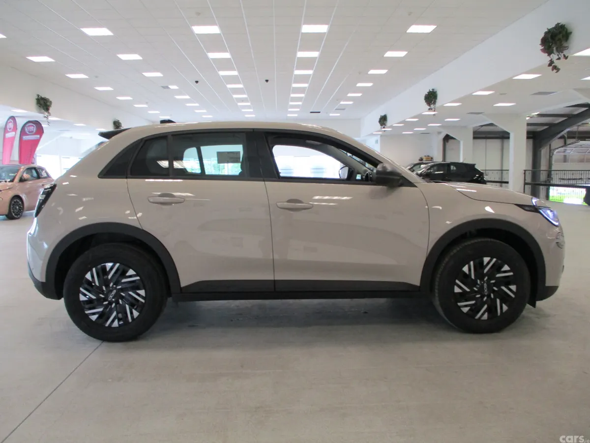 Fiat 600 SUV, Petrol Hybrid, 2026, Beige