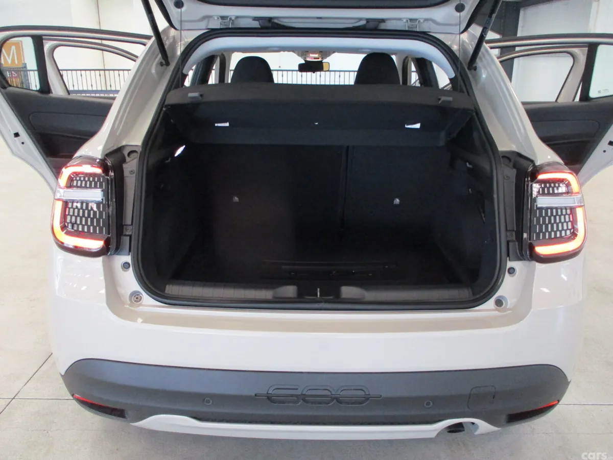 Fiat 600 SUV, Petrol Hybrid, 2026, Beige
