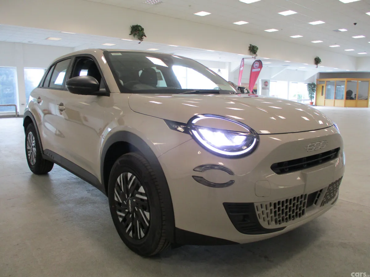 Fiat 600 SUV, Petrol Hybrid, 2026, Beige