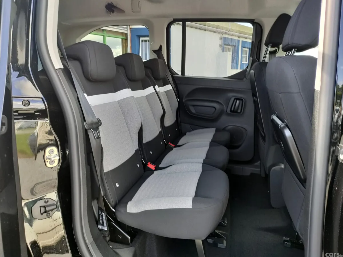 Citroen Berlingo Multispace MPV, Diesel, 2027, Black