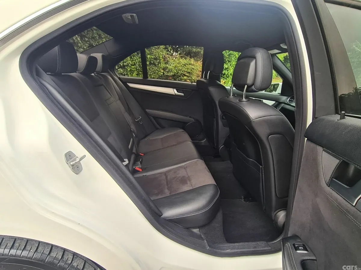 Mercedes-Benz C-Class Saloon, Diesel, 2014, White