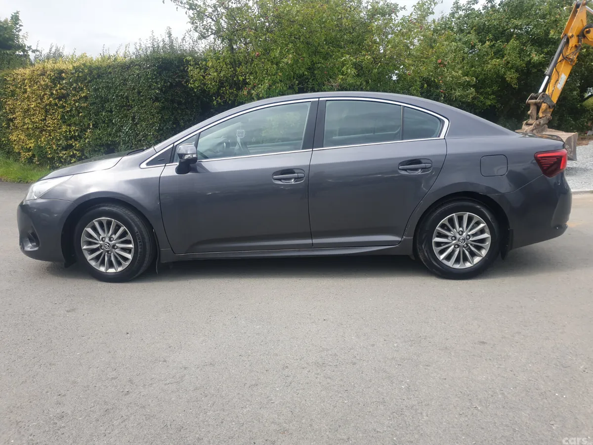 Toyota Avensis Saloon, Diesel, 2017, Grey