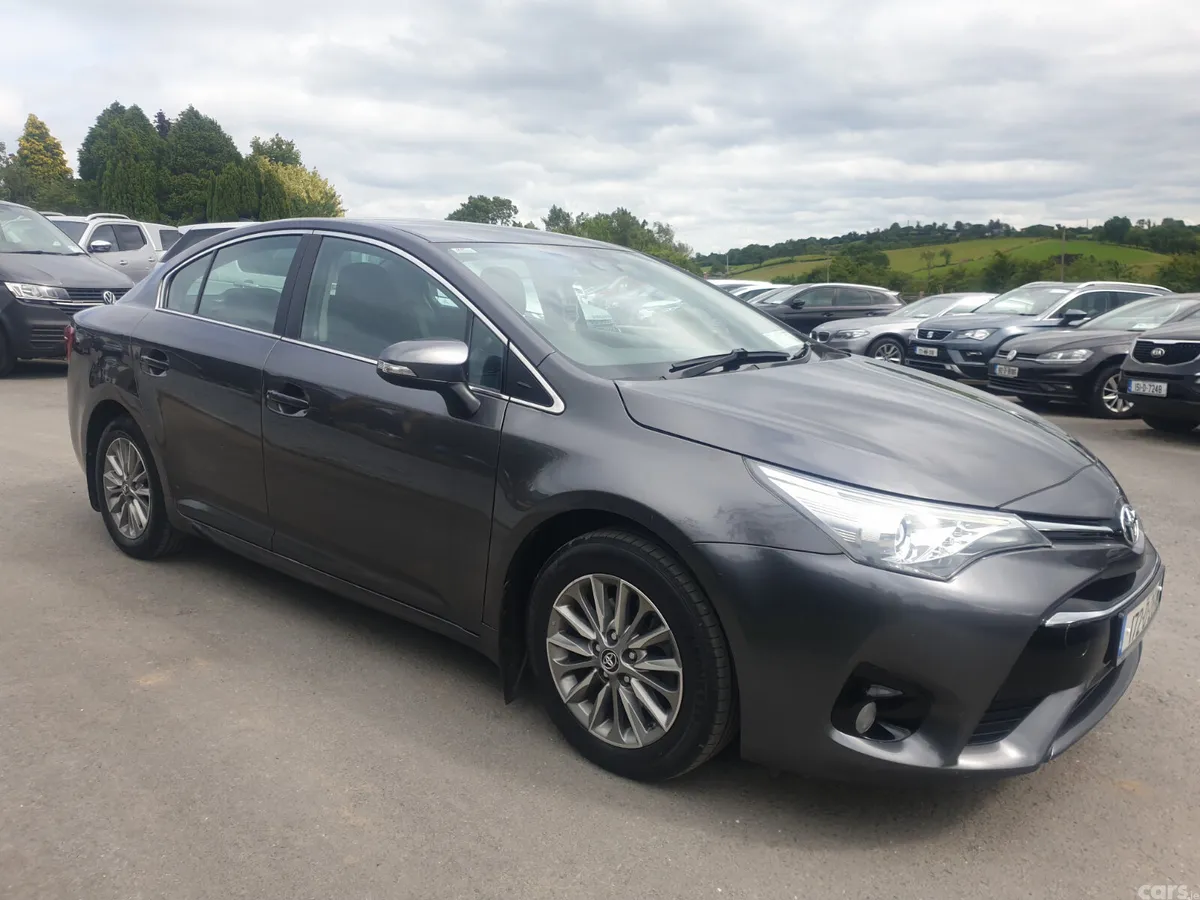 Toyota Avensis Saloon, Diesel, 2017, Grey